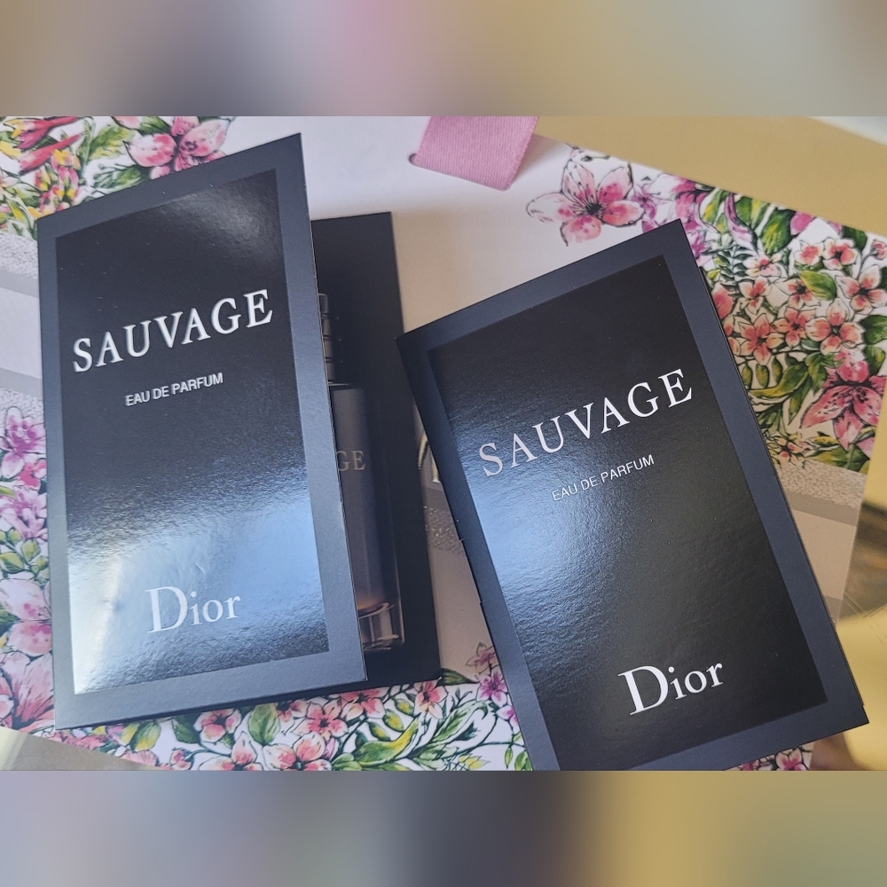 DIOR - Picture 2 of 4